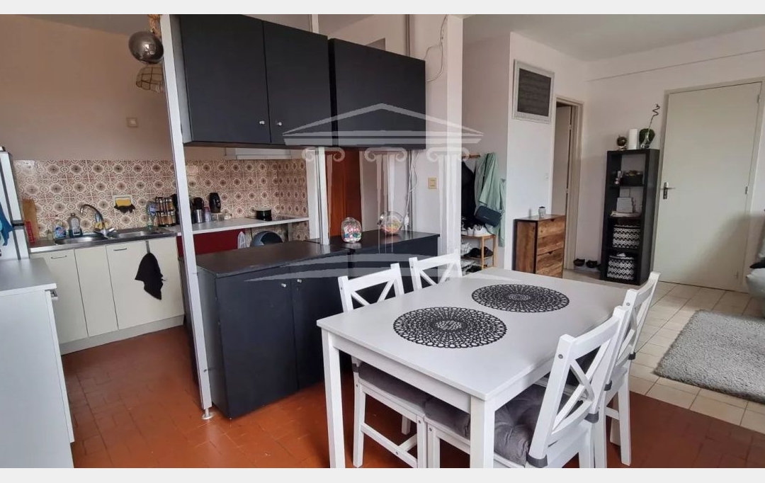 Annonces CHATEAURENARD : Apartment | SORGUES (84700) | 46 m2 | 72 000 € 